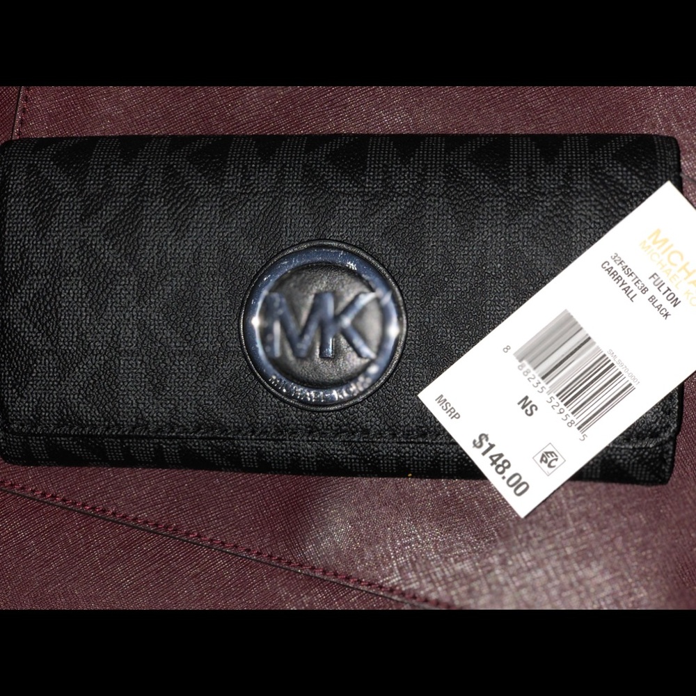 NWT MICHAEL KORS FULTON WALLET BLK MK SIGNATURE